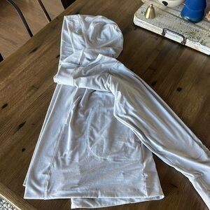 EUC Athleta Pranayama Hooded Restore Wrap